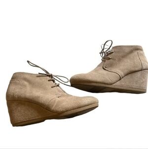 TOMS Desert Suede Leather Wedge Boots Sz 9